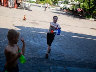 Vízipisztolyosok csatája - fotó: Ónodi Zoltán