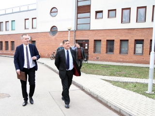 Polgármesteri látogatás a rendőrségen - fotó: Sándor Judit