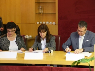 Iskolák megállapodása - fotó: Ónodi Zoltán