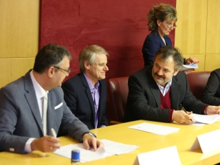 Iskolák megállapodása - fotó: Ónodi Zoltán