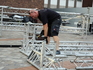 Rádió 1 Roadshow színpadállítás - fotó: Sándor Judit