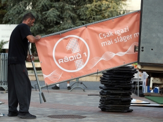 Rádió 1 Roadshow színpadállítás - fotó: Sándor Judit