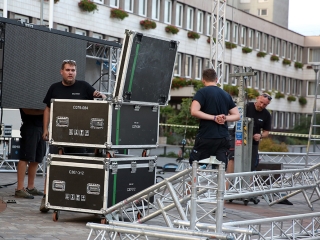 Rádió 1 Roadshow színpadállítás - fotó: Sándor Judit