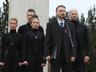 Megemlékezés Dunaújvárosban - fotó: Sándor Judit