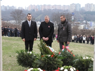 Megemlékezés Dunaújvárosban - fotó: Sándor Judit