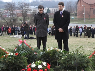 Megemlékezés Dunaújvárosban - fotó: Sándor Judit