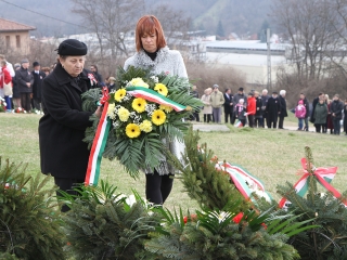 Megemlékezés Dunaújvárosban - fotó: Sándor Judit