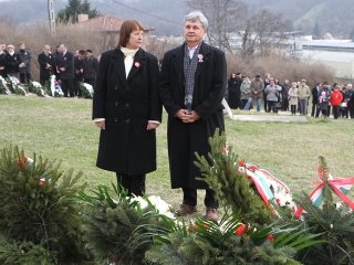 Megemlékezés Dunaújvárosban - fotó: Sándor Judit