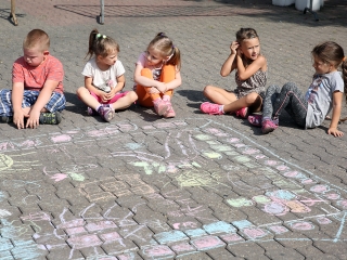 Aszfaltrajzverseny - fotó: Sándor Judit