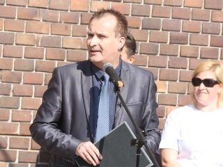 Centrumban a család - fotó: Sándor Judit