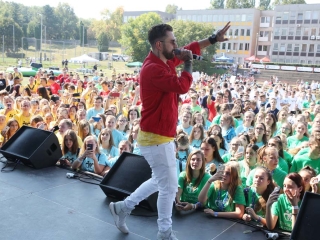 Centrumban a család - fotó: Sándor Judit