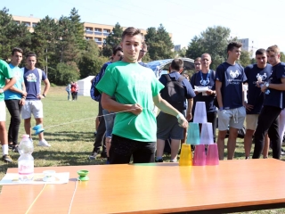 Centrumban a család - fotó: Sándor Judit