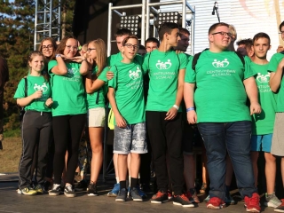 Centrumban a család - fotó: Sándor Judit