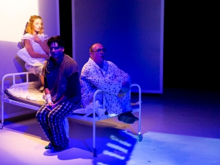 Dr. Kozmosz premier a Bartókban - fotó: Ónodi Zoltán