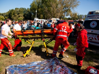 Vöröskeresztes gyakorlat a Szalki-szigeten - fotó: Ónodi Zoltán