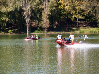 Vöröskeresztes gyakorlat a Szalki-szigeten - fotó: Ónodi Zoltán