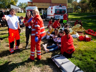 Vöröskeresztes gyakorlat a Szalki-szigeten - fotó: Ónodi Zoltán