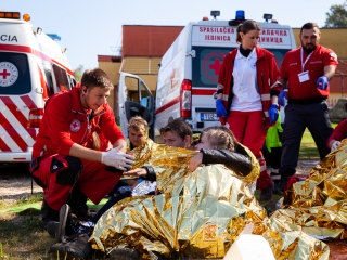 Vöröskeresztes gyakorlat a Szalki-szigeten - fotó: Ónodi Zoltán