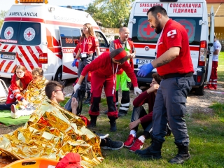 Vöröskeresztes gyakorlat a Szalki-szigeten - fotó: Ónodi Zoltán