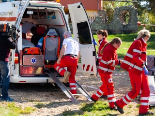 Vöröskeresztes gyakorlat a Szalki-szigeten - fotó: Ónodi Zoltán