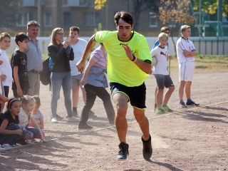 Csutaváltó a Szabó Magda református iskolában - fotó: Sándor Judit