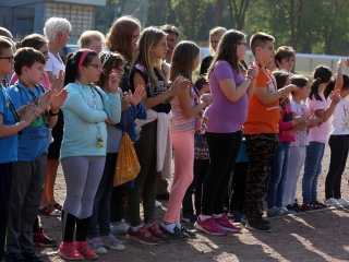 Csutaváltó a Szabó Magda református iskolában - fotó: Sándor Judit