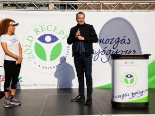 Óriási tesióra a főtéren - fotó: Ónodi Zoltán