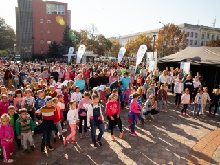 Óriási tesióra a főtéren - fotó: Ónodi Zoltán