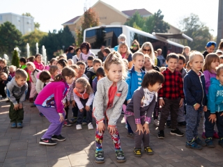 Óriási tesióra a főtéren - fotó: Ónodi Zoltán
