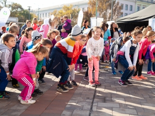 Óriási tesióra a főtéren - fotó: Ónodi Zoltán