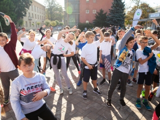 Óriási tesióra a főtéren - fotó: Ónodi Zoltán