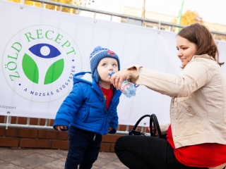 Óriási tesióra a főtéren - fotó: Ónodi Zoltán
