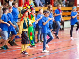 Elsősavató a Dózsában - fotó: Ónodi Zoltán