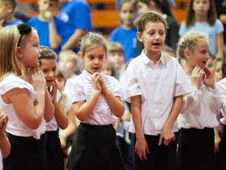 Elsősavató a Dózsában - fotó: Ónodi Zoltán