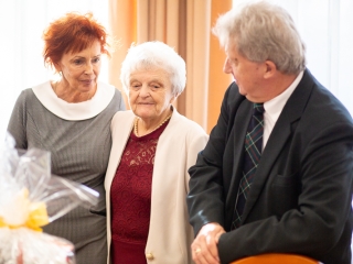 Dr. Bakos Károly köszöntése - fotó: Ónodi Zoltán