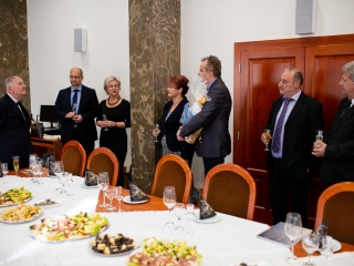 Dr. Bakos Károly köszöntése - fotó: Ónodi Zoltán