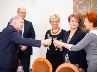 Dr. Bakos Károly köszöntése - fotó: Ónodi Zoltán