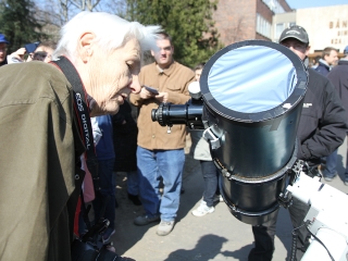 Napbanézők! - fotó: Sándor Judit