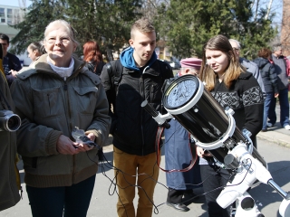 Napbanézők! - fotó: Sándor Judit