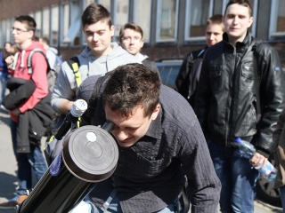 Napbanézők! - fotó: Sándor Judit