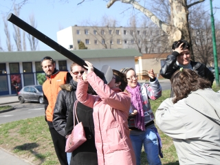 Napbanézők! - fotó: Sándor Judit