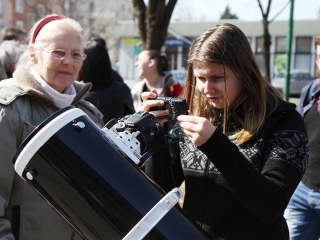 Napbanézők! - fotó: Sándor Judit