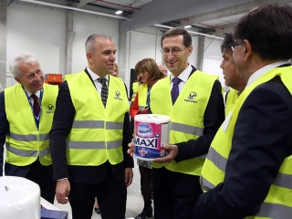 Gyárátadás Dunaföldváron - fotó: Sándor Judit