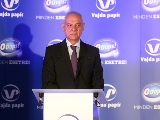 Gyárátadás Dunaföldváron - fotó: Sándor Judit