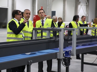 Gyárátadás Dunaföldváron - fotó: Sándor Judit