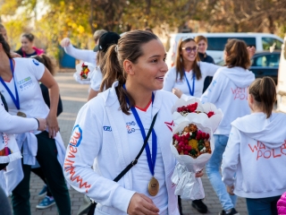 Hazaérkeztek a vízilabdás Szuperlányok - fotó: Ónodi Zoltán