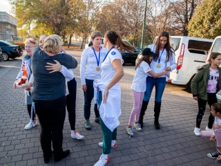 Hazaérkeztek a vízilabdás Szuperlányok - fotó: Ónodi Zoltán