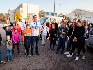 Hazaérkeztek a vízilabdás Szuperlányok - fotó: Ónodi Zoltán