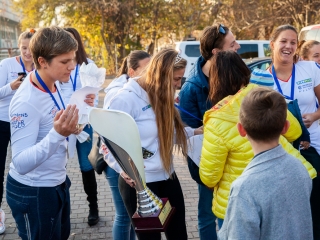 Hazaérkeztek a vízilabdás Szuperlányok - fotó: Ónodi Zoltán