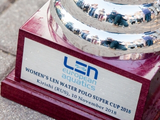 Hazaérkeztek a vízilabdás Szuperlányok - fotó: Ónodi Zoltán